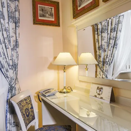 Grande Madonna Hotel