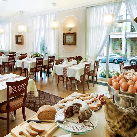 Grande Madonna Hotel