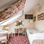 Grande Madonna Hotel