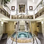 Grande Madonna Hotel 4*