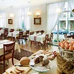 Grande Madonna Hotel