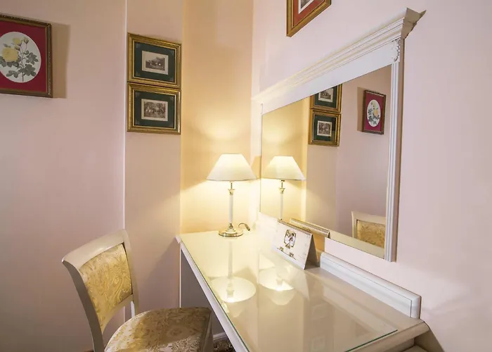 Grande Madonna Hotel