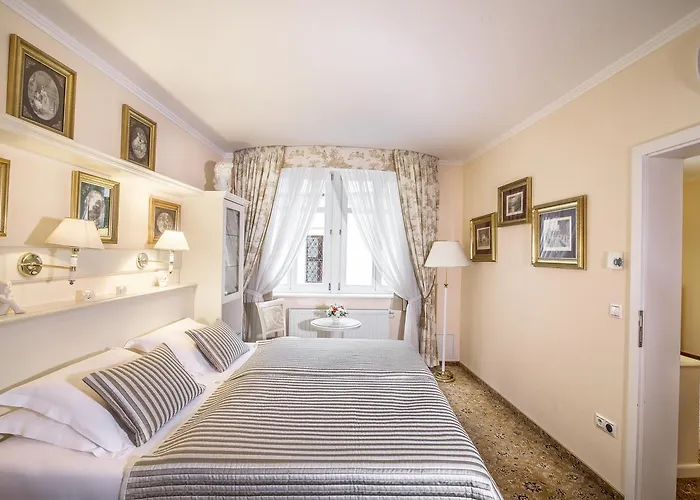 Grande Madonna Hotel